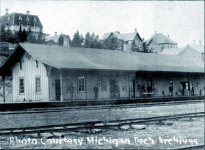 Picture of the Duluth, South Shore and Atlantic Railroad depot